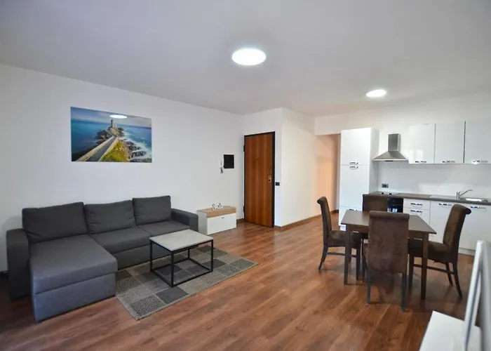 Apartment La Luna With Parking
